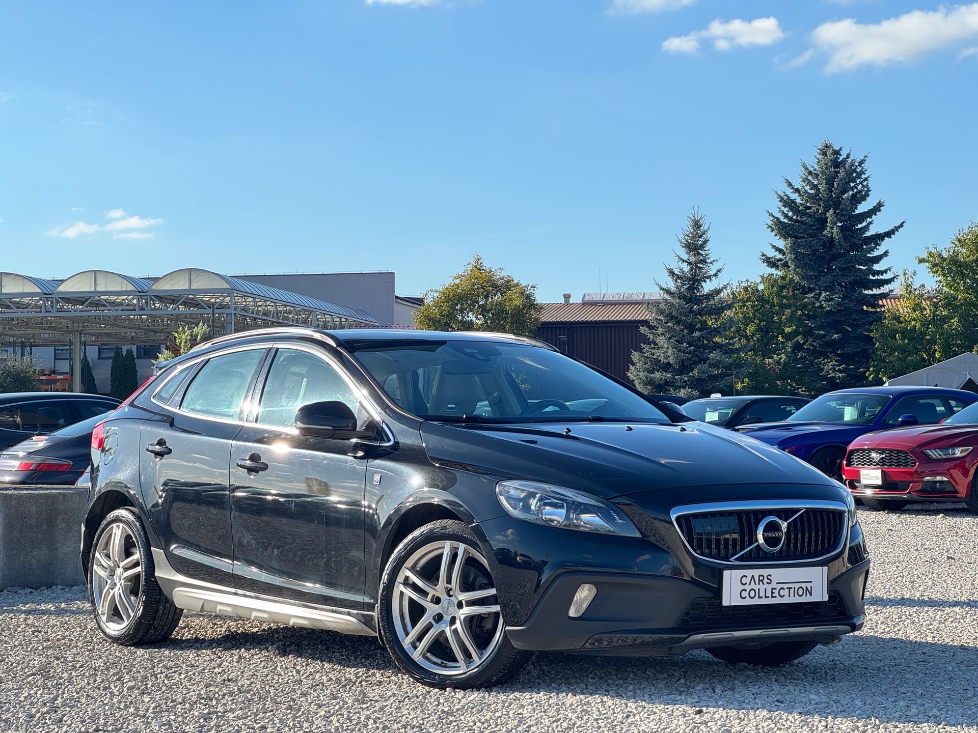 Volvo V40 Cross Country 2016 — zdjecie glowne, na sprzedaz w Cars Collection Warszawa