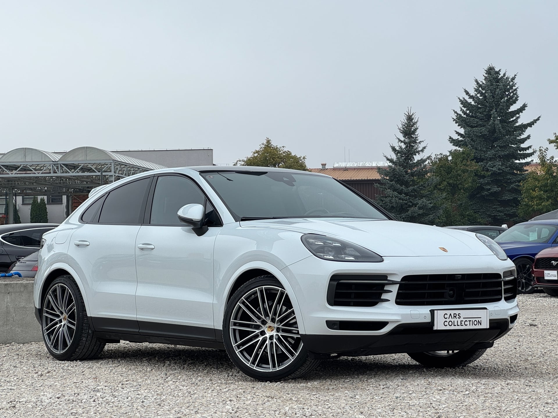 Porsche Cayenne 2020 — zdjecie glowne, na sprzedaz w Cars Collection Warszawa