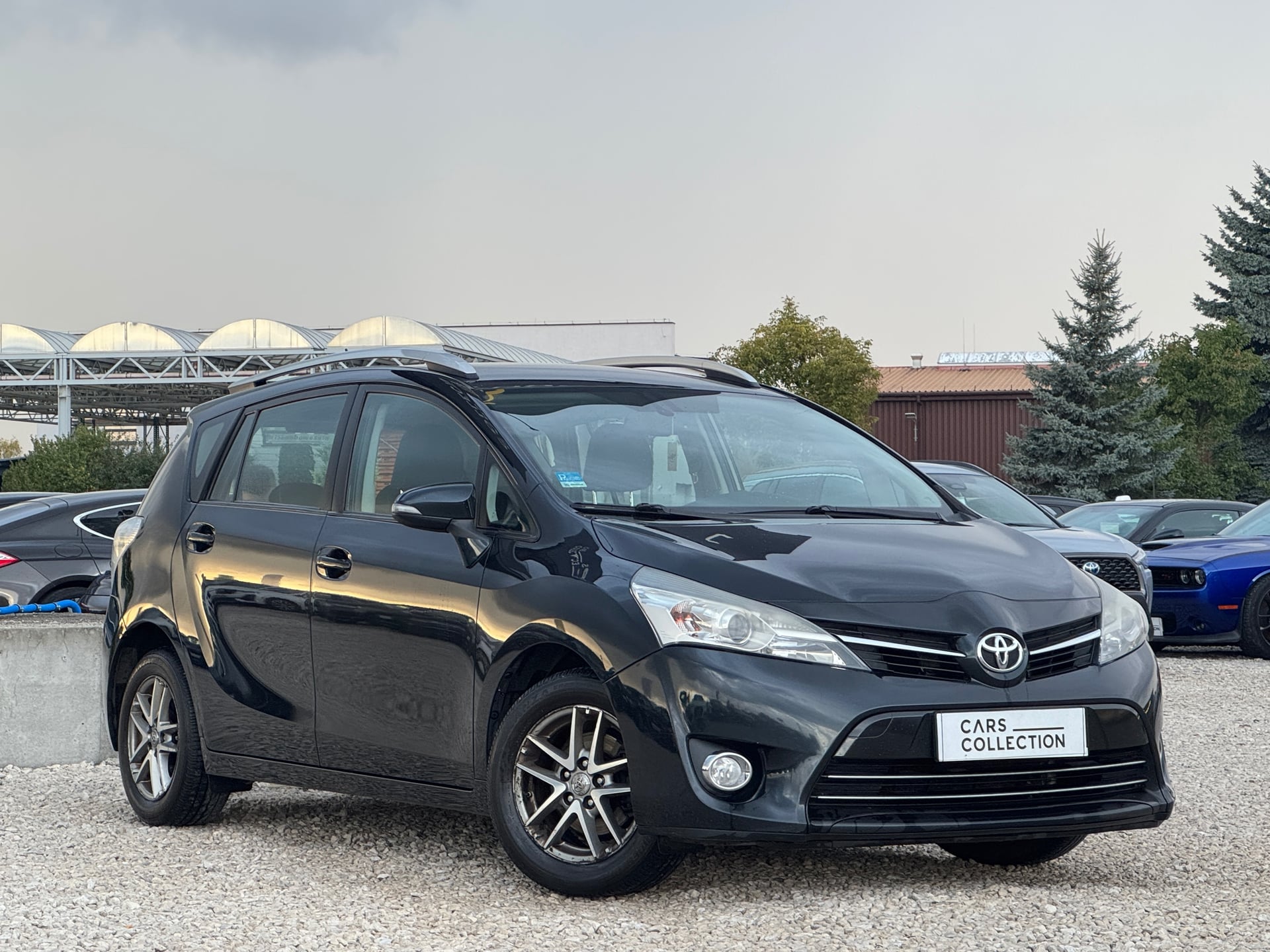 Toyota Verso 2015 — zdjecie glowne, na sprzedaz w Cars Collection Warszawa