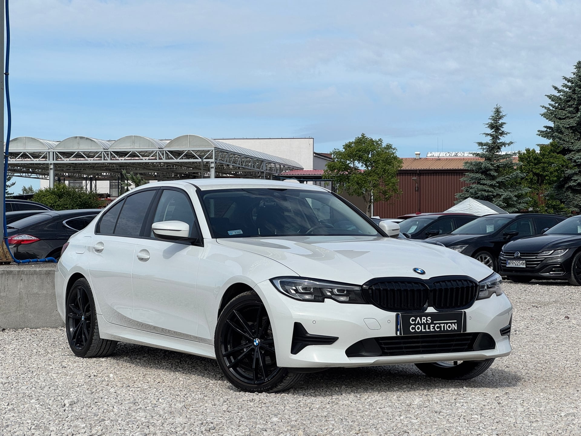 BMW 318i 2020 — zdjecie glowne, na sprzedaz w Cars Collection Warszawa