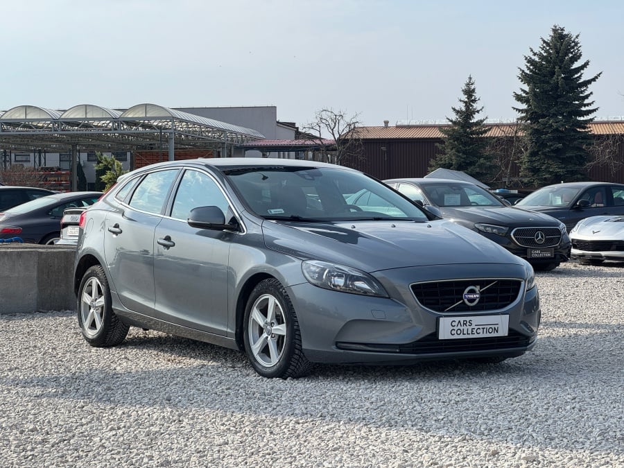 Volvo V40 2014 na sprzedaż — Cars Collection Warszawa