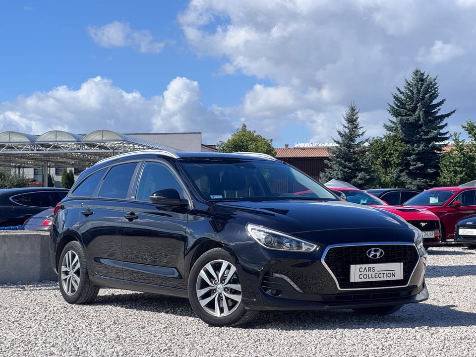 Hyundai i30 2019 na sprzedaż — Cars Collection Warszawa