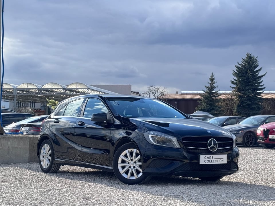Mercedes A180 2015 na sprzedaż — Cars Collection Warszawa