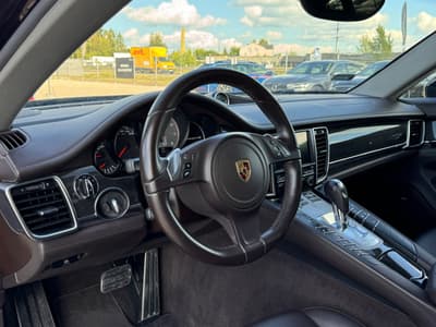 Porsche Panamera 2016 — zdjecie 10 z 23