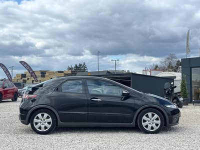 Honda Civic 2009 — zdjecie 3 z 20