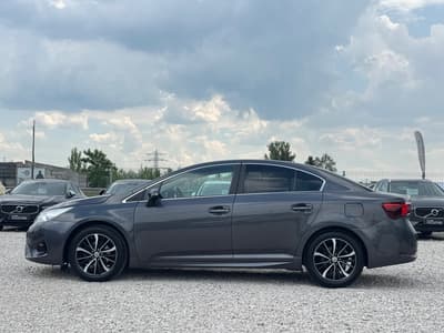 Toyota Avensis 2017 — zdjecie 7 z 21