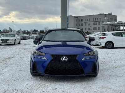 Lexus IS 2020 — zdjecie 9 z 19