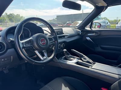 Fiat 124 Spider 2017 — zdjecie 10 z 20