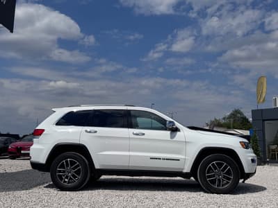Jeep Grand Cherokee 2019 — zdjecie 3 z 21