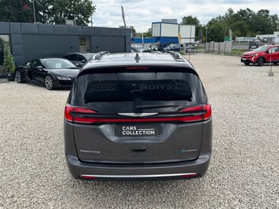 Chrysler Pacifica 2022 — zdjecie 5 z 27