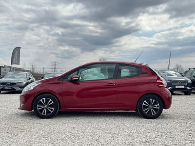 Peugeot 208 2012 — zdjecie 7 z 17