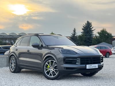 Porsche Cayenne 2023 — zdjecie glowne, na sprzedaz w Cars Collection Warszawa