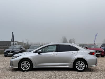 Toyota Corolla 2024 — zdjecie 7 z 19