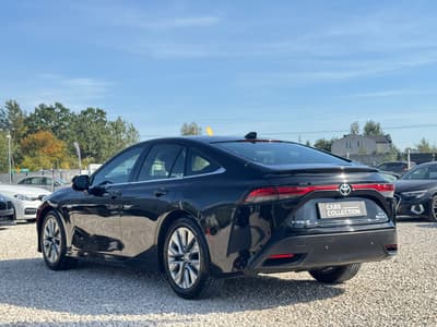 Toyota Mirai 2023 — zdjecie 6 z 19