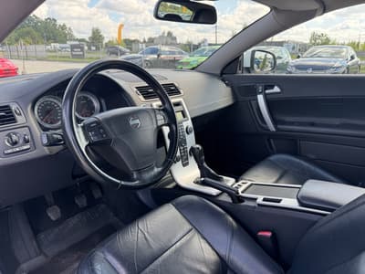 Volvo C70 2010 — zdjecie 10 z 24
