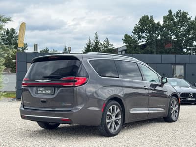 Chrysler Pacifica 2022 — zdjecie 4 z 27