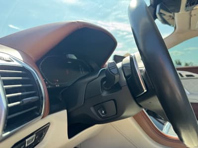 BMW M8 Competition 2019 — zdjecie 10 z 23