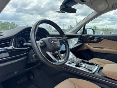 Audi Q7 2023 — zdjecie 10 z 23