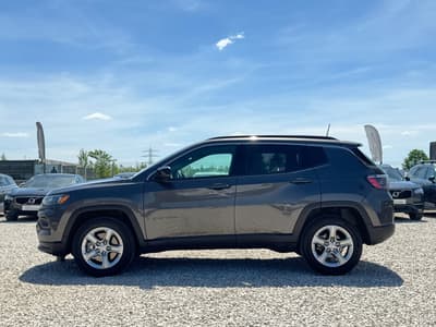 Jeep Compass 2023 — zdjecie 7 z 18