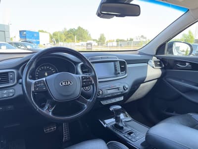 KIA Sorento 2019 — zdjecie 10 z 23