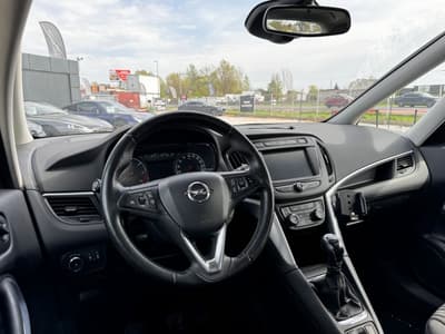 Opel Zafira 2017 — zdjecie 10 z 16