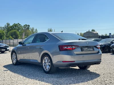 Skoda Superb 2019 — zdjecie 6 z 21