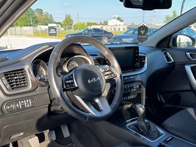 Kia Ceed 2022 — zdjecie 10 z 18