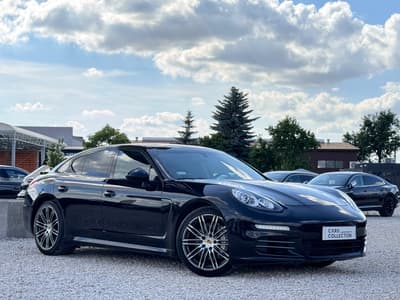 Porsche Panamera 2016 — zdjecie glowne, na sprzedaz w Cars Collection Warszawa