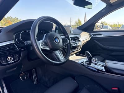 BMW Seria 5 2018 — zdjecie 10 z 20