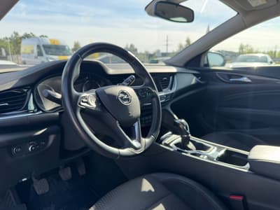 Opel Insignia 2018 — zdjecie 10 z 19