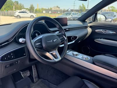 Genesis GV70 2023 — zdjecie 10 z 22