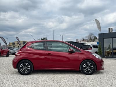 Peugeot 208 2012 — zdjecie 3 z 17