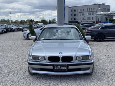 BMW Seria 7 2001 — zdjecie 9 z 22