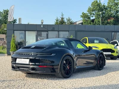 Porsche 911 4 GTS Targa 2023 — zdjecie 3 z 23