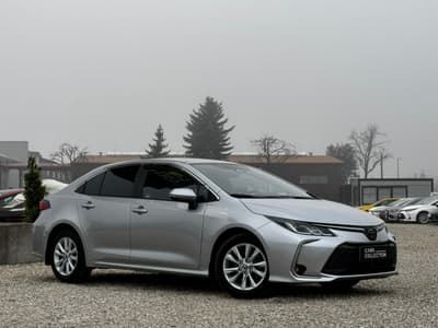 Toyota Corolla 2024 — zdjecie glowne, na sprzedaz w Cars Collection Warszawa
