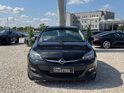 Opel Astra 2015 — zdjecie 9 z 17