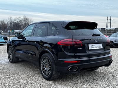 Porsche Cayenne 2016 — zdjecie 5 z 19