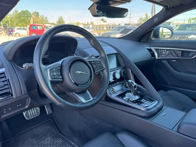 Jaguar F-Type 2022 — zdjecie 10 z 19