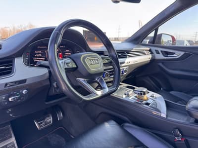 Audi SQ7 2017 — zdjecie 10 z 27