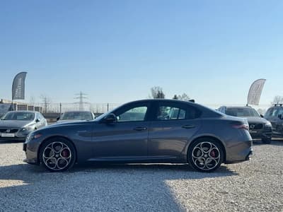 Alfa Romeo GIULIA 2024 — zdjecie 7 z 22