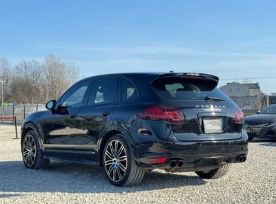 Porsche Cayenne GTS 2014 — zdjecie 6 z 22