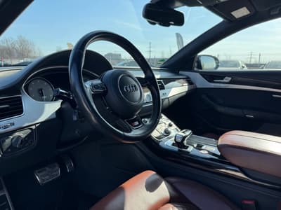 Audi S8 2017 — zdjecie 10 z 26