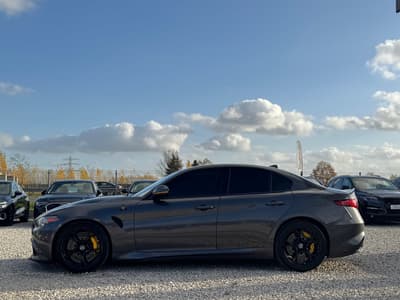 Alfa Romeo Giulia 2017 — zdjecie 7 z 19