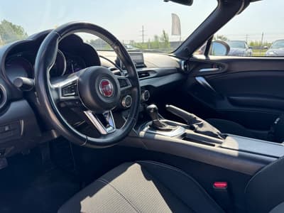 Fiat 124 Spider 2017 — zdjecie 9 z 21