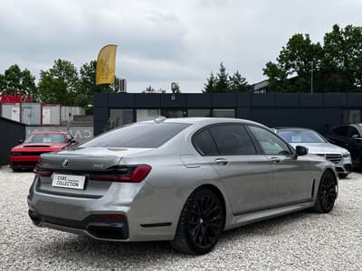 BMW Seria 7 2021 — zdjecie 4 z 24
