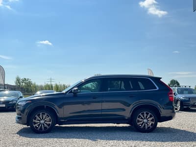 Volvo XC90 2022 — zdjecie 7 z 22