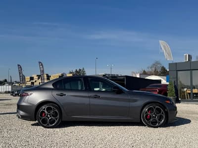 Alfa Romeo GIULIA 2024 — zdjecie 3 z 22