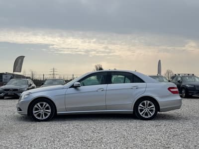 Mercedes E-klasa 2010 — zdjecie 7 z 20