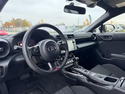 Toyota GT86 2024 — zdjecie 10 z 17