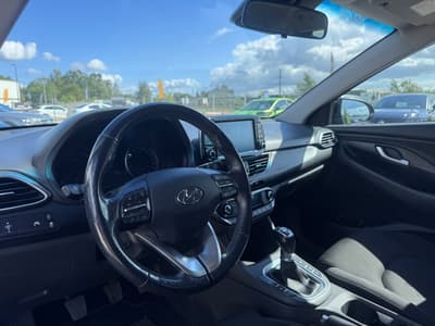Hyundai i30 2019 — zdjecie 10 z 19